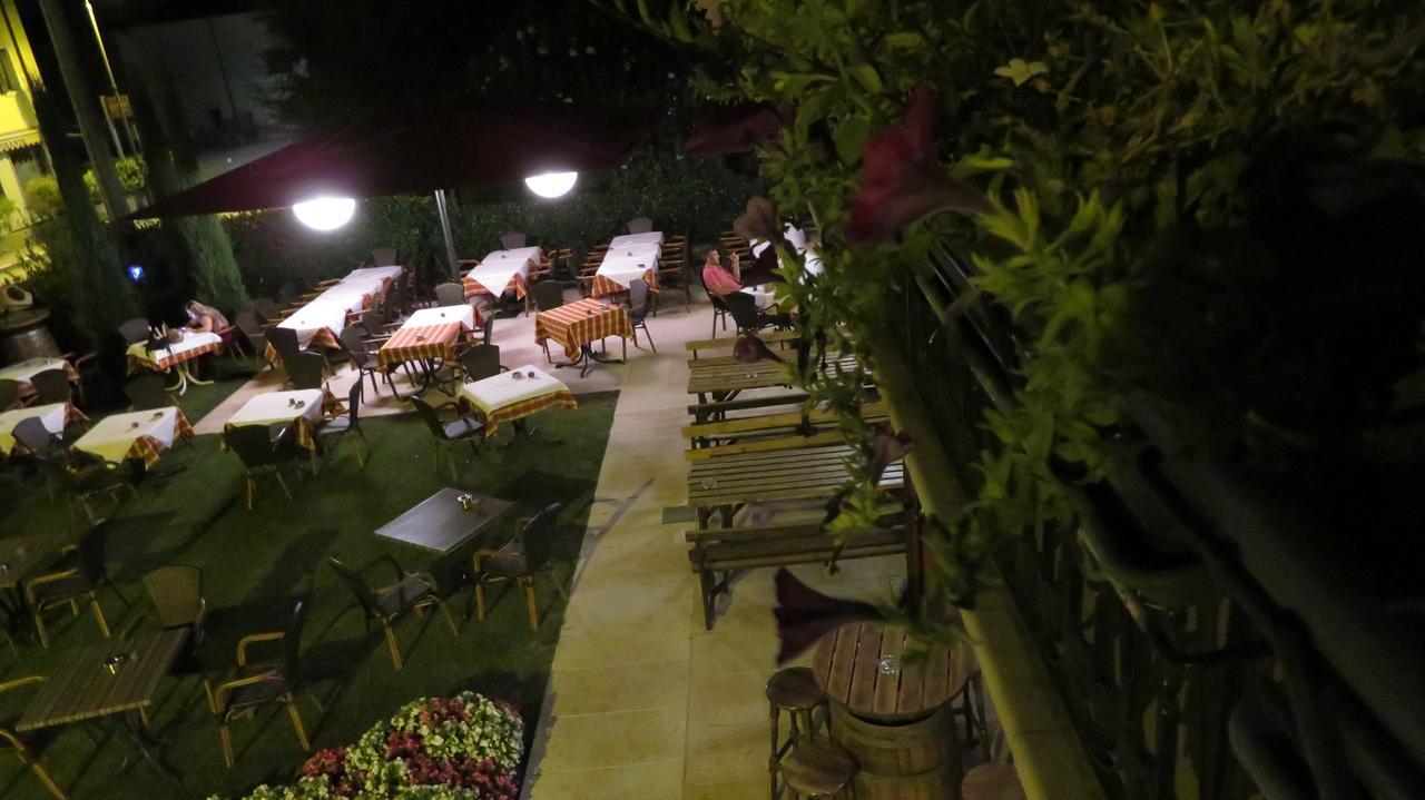 La Sosta *
